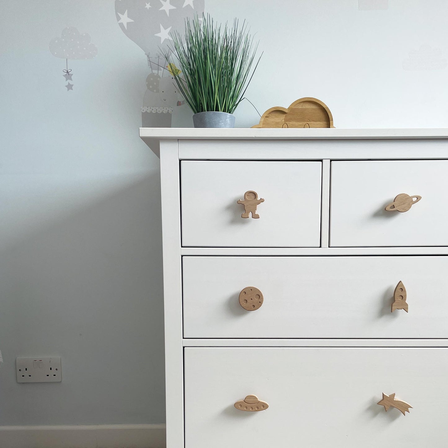 Space theme drawer handles