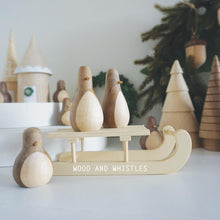 Load image into Gallery viewer, Wooden penguin ornaments
